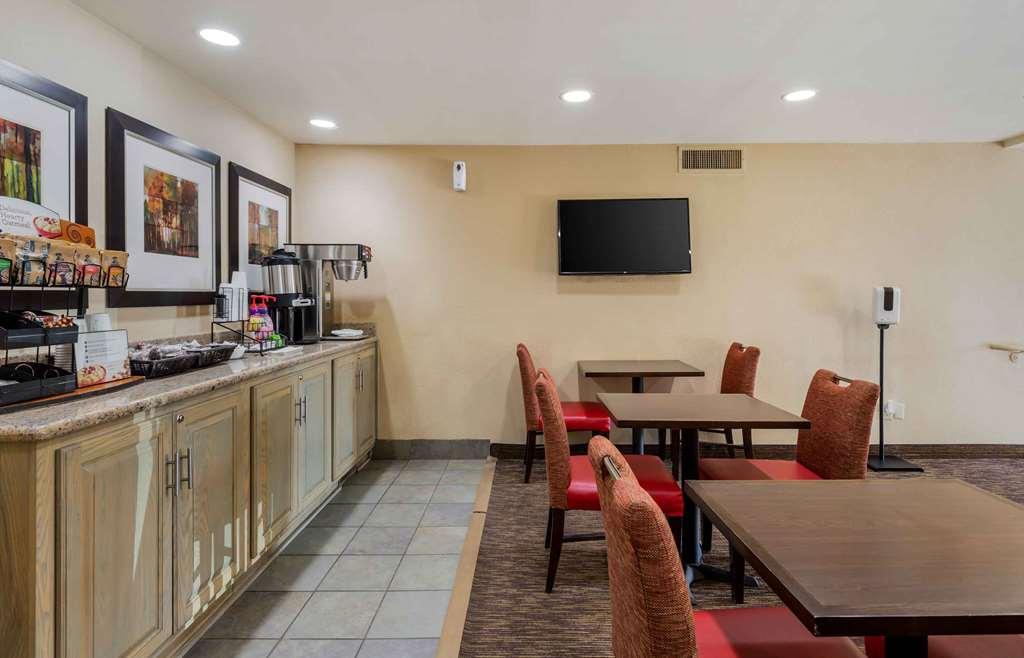 Extended America Select - - Haywood Mall